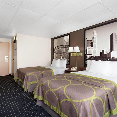 Hotel Super 8 By Wyndham Columbus Esterno foto